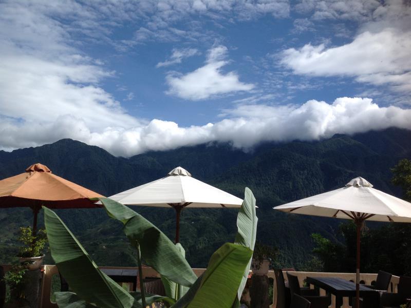 Hmong Sapa Hotel Exterior photo